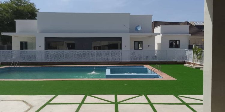 Merat Hotels Swimming Pool